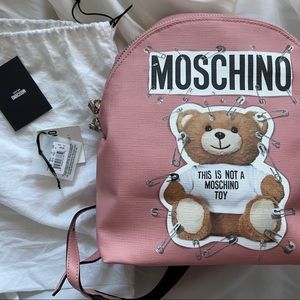 Moschino backpack（SOLD）
